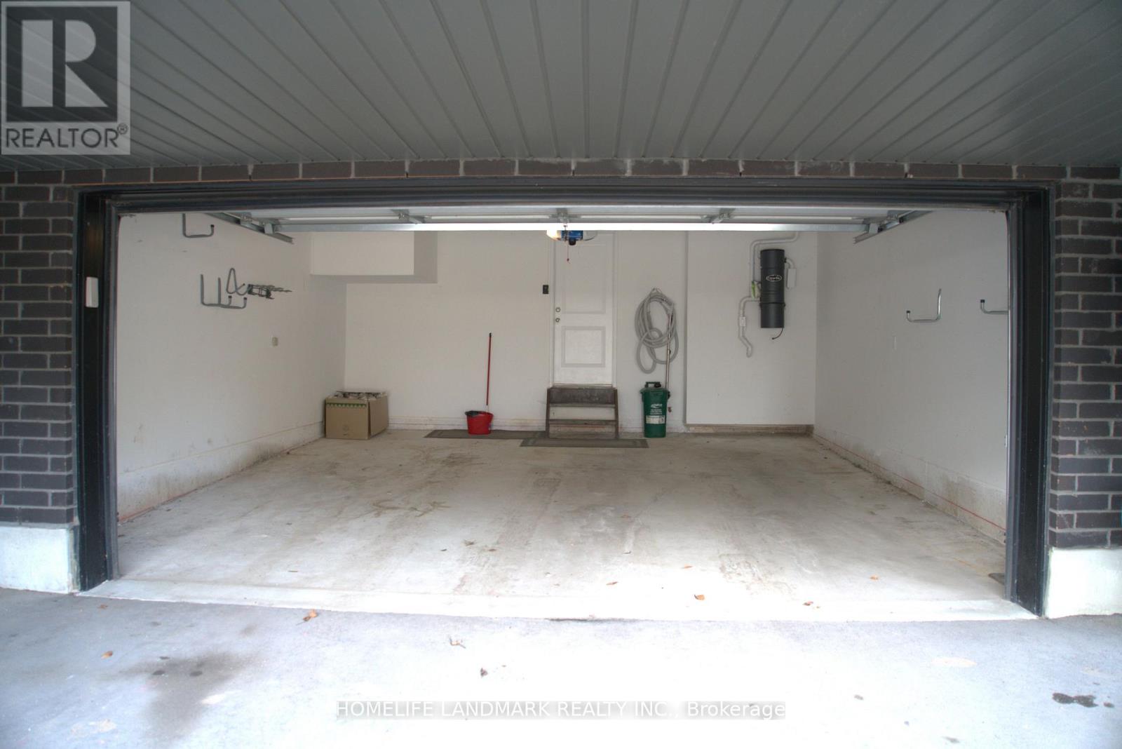 Unit 7 - 2485 Badger Crescent, Oakville, Ontario  L6M 5L9 - Photo 23 - W12830082