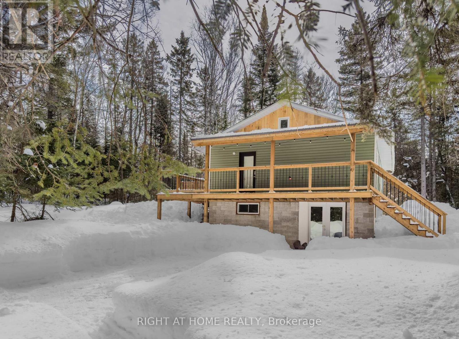 1861 GLAMOR LAKE ROAD, Highlands East, Ontario