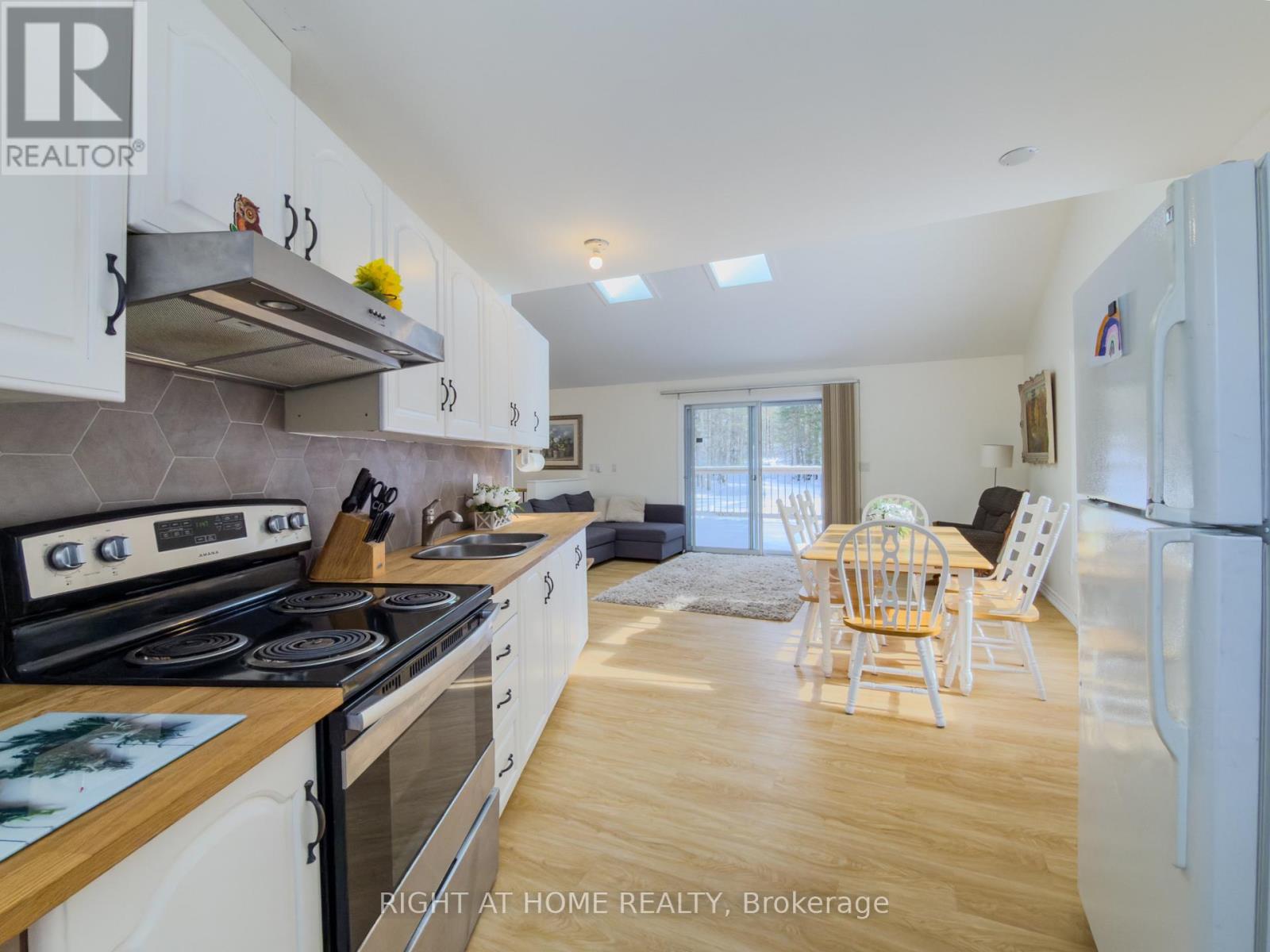 1861 Glamor Lake Road, Highlands East, Ontario  K0M 1R0 - Photo 8 - X12830092