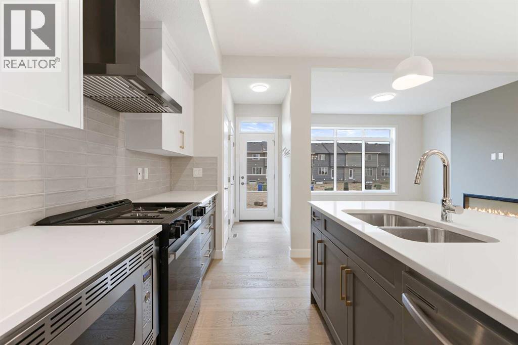 283 Waterford Heights, Chestermere, Alberta T1X 3B6 - Photo 11 - A2276238