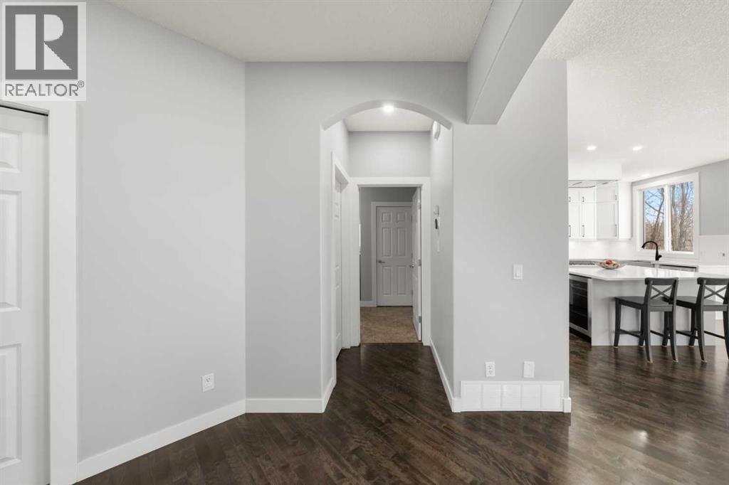 444 Crystal Green Manor, Okotoks, Alberta  T1S 0A3 - Photo 17 - A2288533