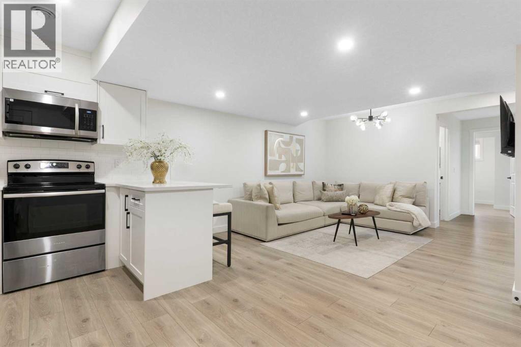 555 Clydesdale Way, Cochrane, Alberta  T4C 3B6 - Photo 33 - A2289425