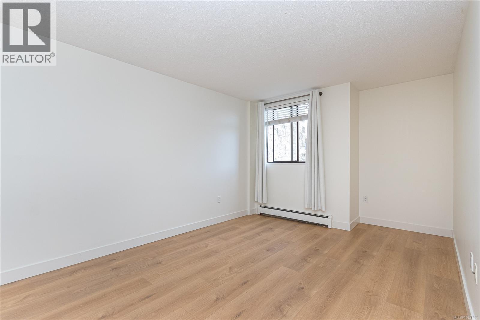 209 1745 Leighton Rd, Victoria, British Columbia V8R 6R6 - Photo 11 - 1027299