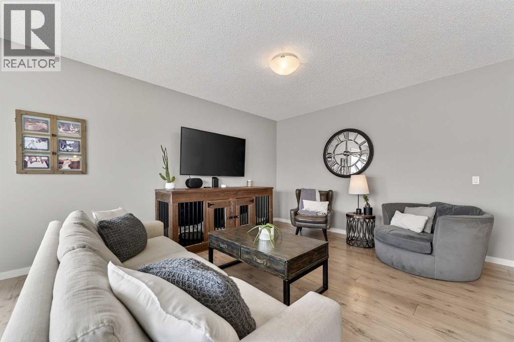 24 Walden Mount Se, Calgary, Alberta  T2X 0Z9 - Photo 5 - A2288697