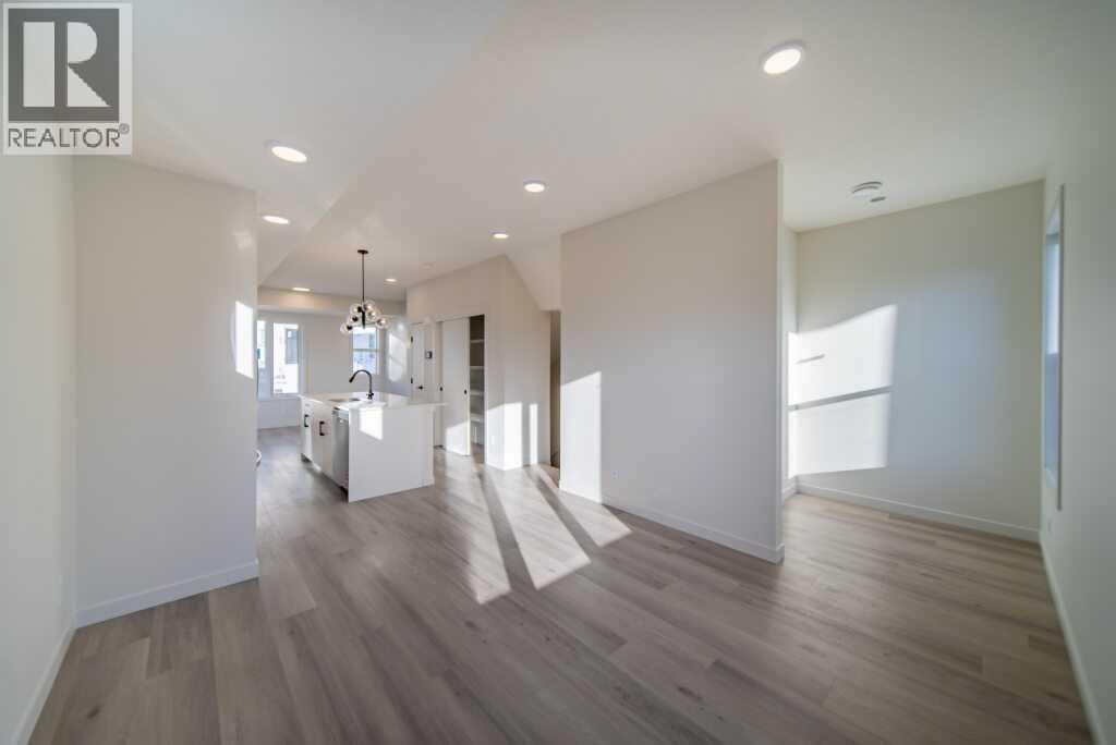 828 Arbour Lake Road Nw, Calgary, Alberta  T3G 0H6 - Photo 4 - A2261977