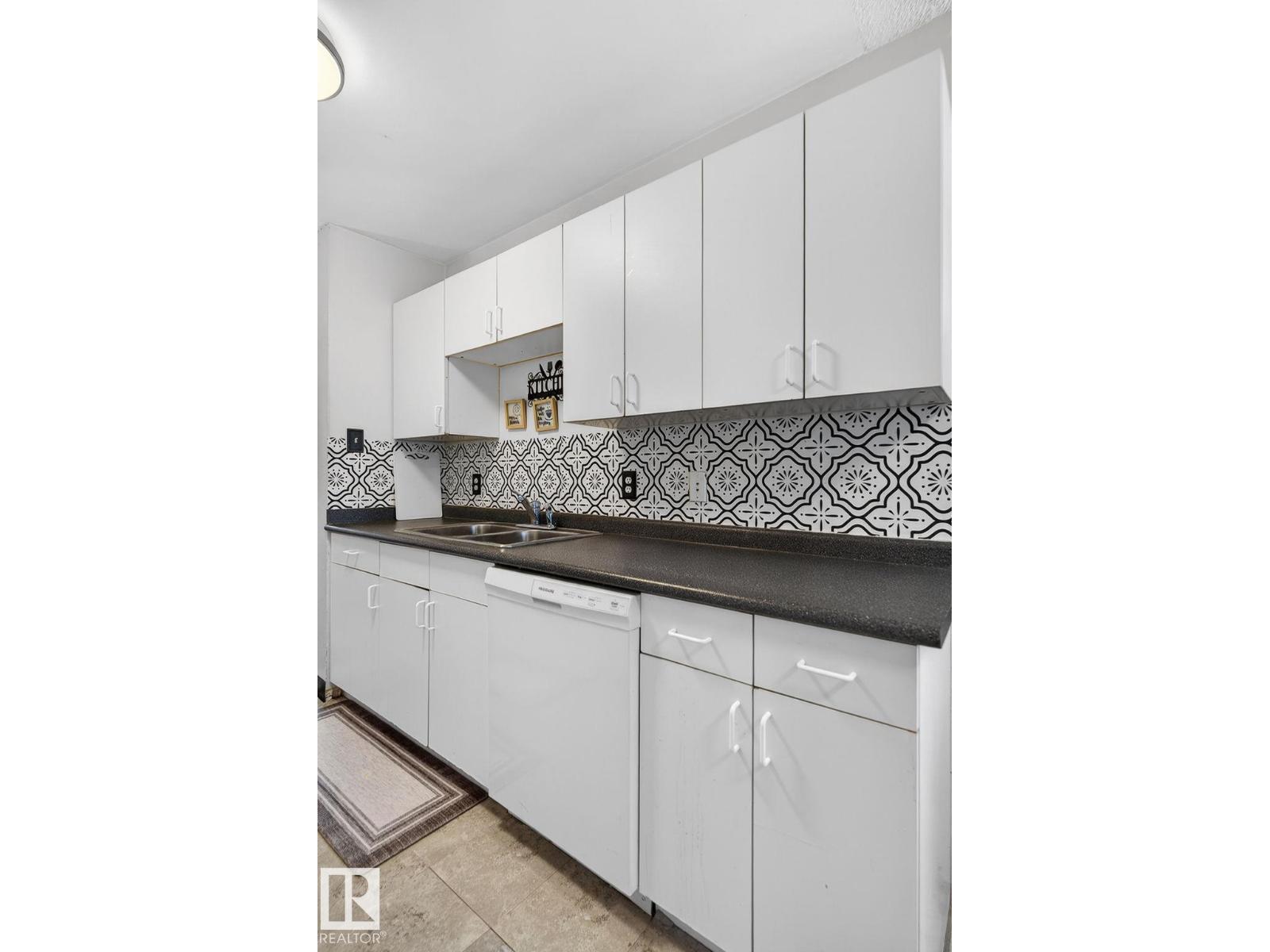 105 Village On The Green Gr Nw, Edmonton, Alberta  T5A 1H2 - Photo 18 - E4475319