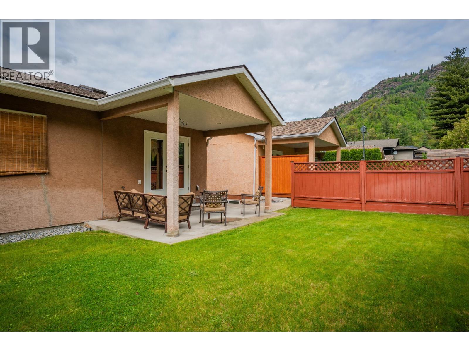 7981 Birchwood Drive, Trail, British Columbia  V1R 4Y3 - Photo 32 - 10377519