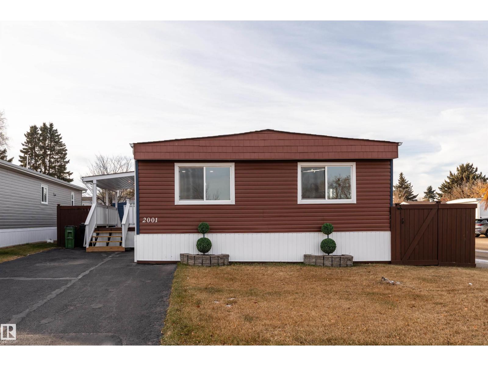 2001 West View Gr Nw, Edmonton, Alberta  T5S 1T6 - Photo 41 - E4475320
