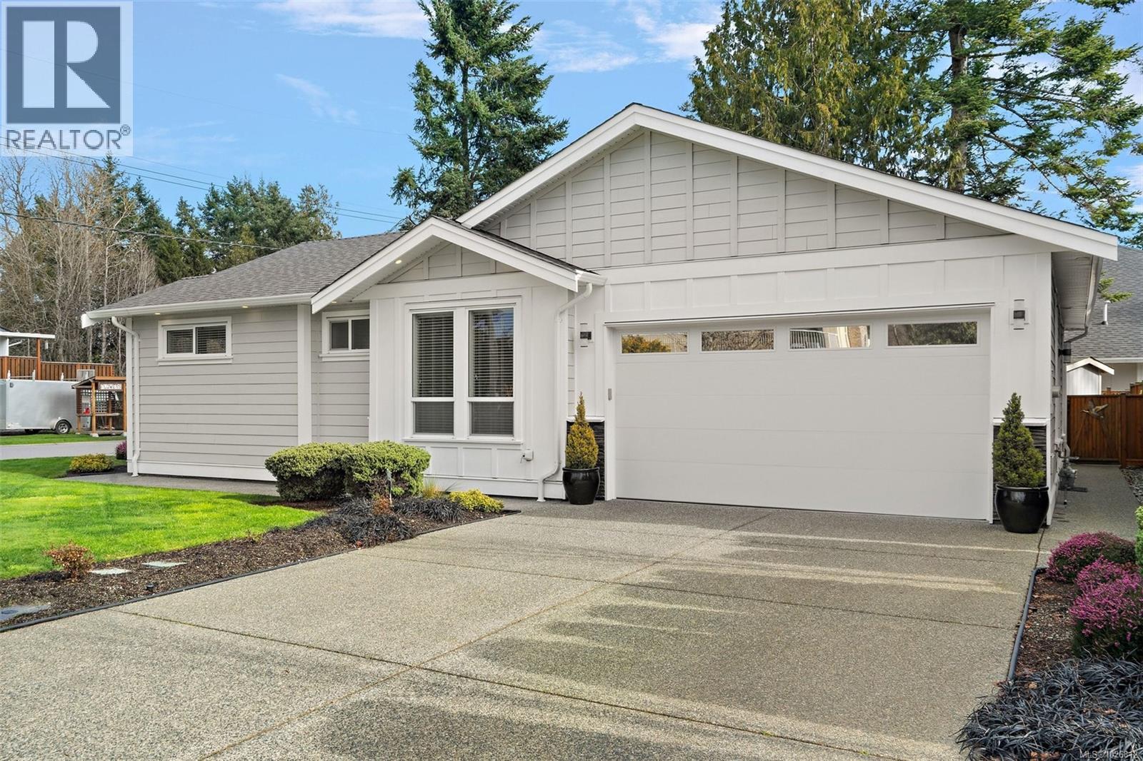 2251 Frost Ave, Sidney, British Columbia  V8L 1P7 - Photo 34 - 1026812