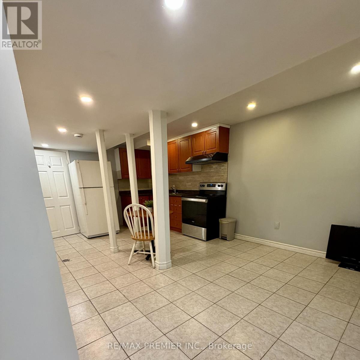 5272 Brookwood Court, Mississauga, Ontario  L5V 2N8 - Photo 28 - W12808172