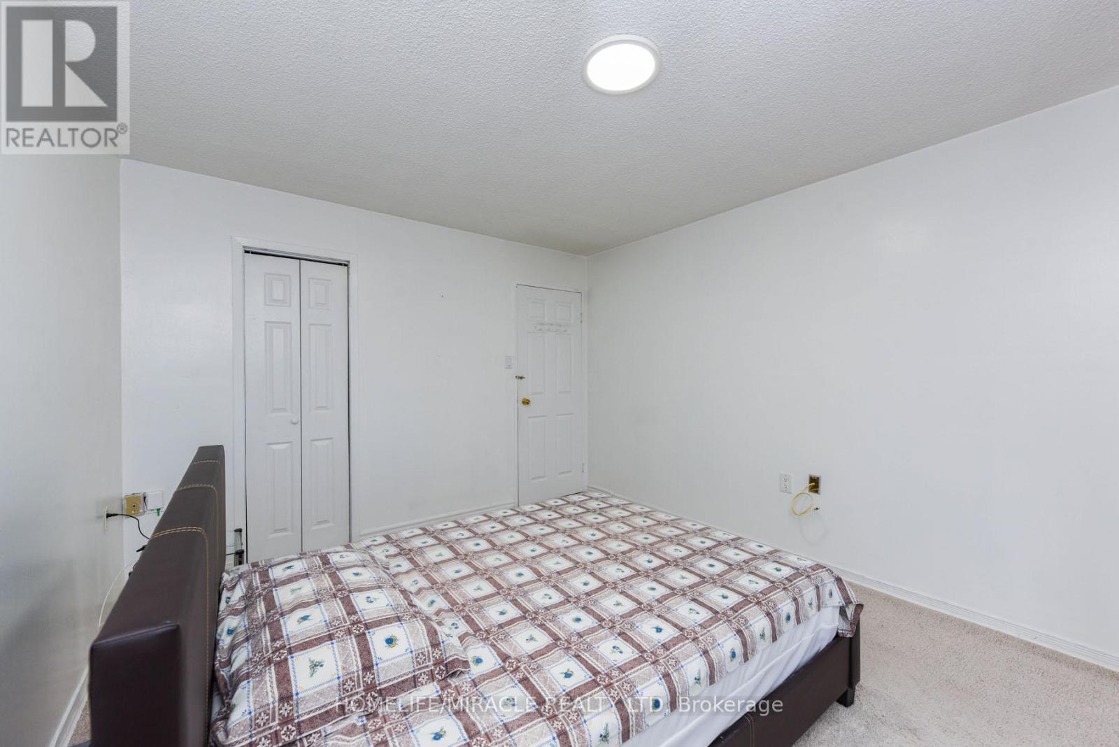 2005 - 18 Knightsbridge Road, Brampton, Ontario  L6T 3X5 - Photo 31 - W12809506