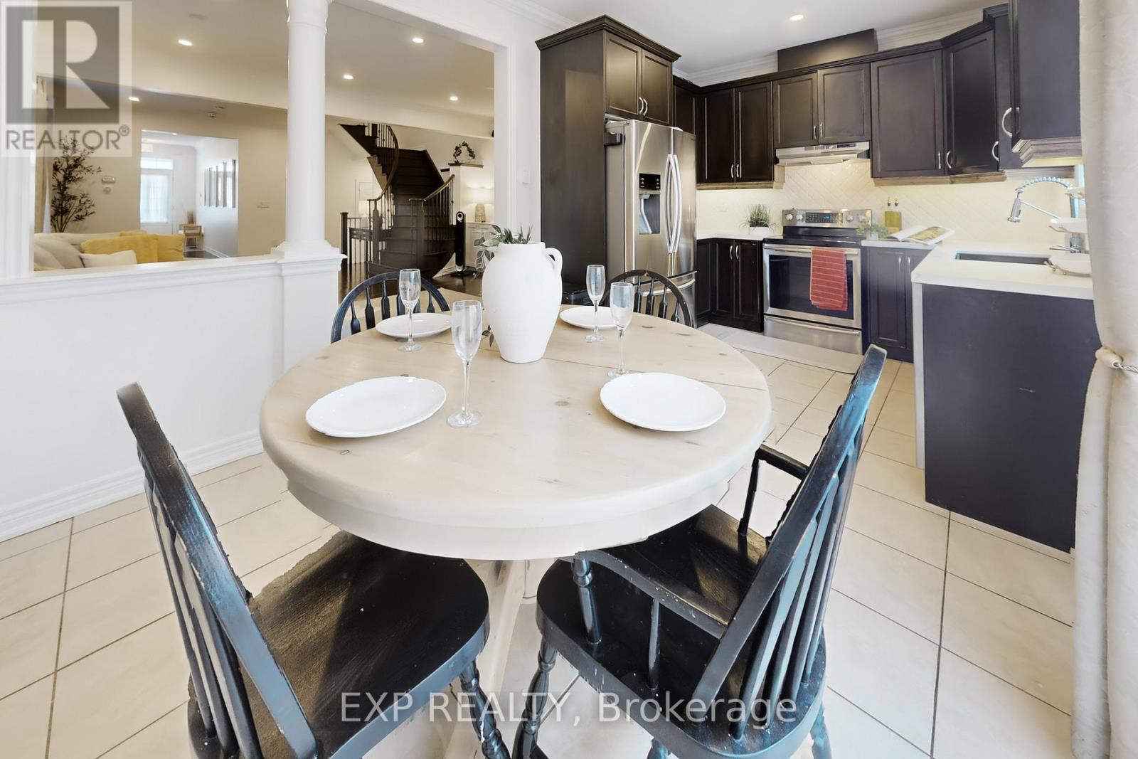 61 Buchanan Crescent, Brampton, Ontario  L6X 5M4 - Photo 11 - W12825916