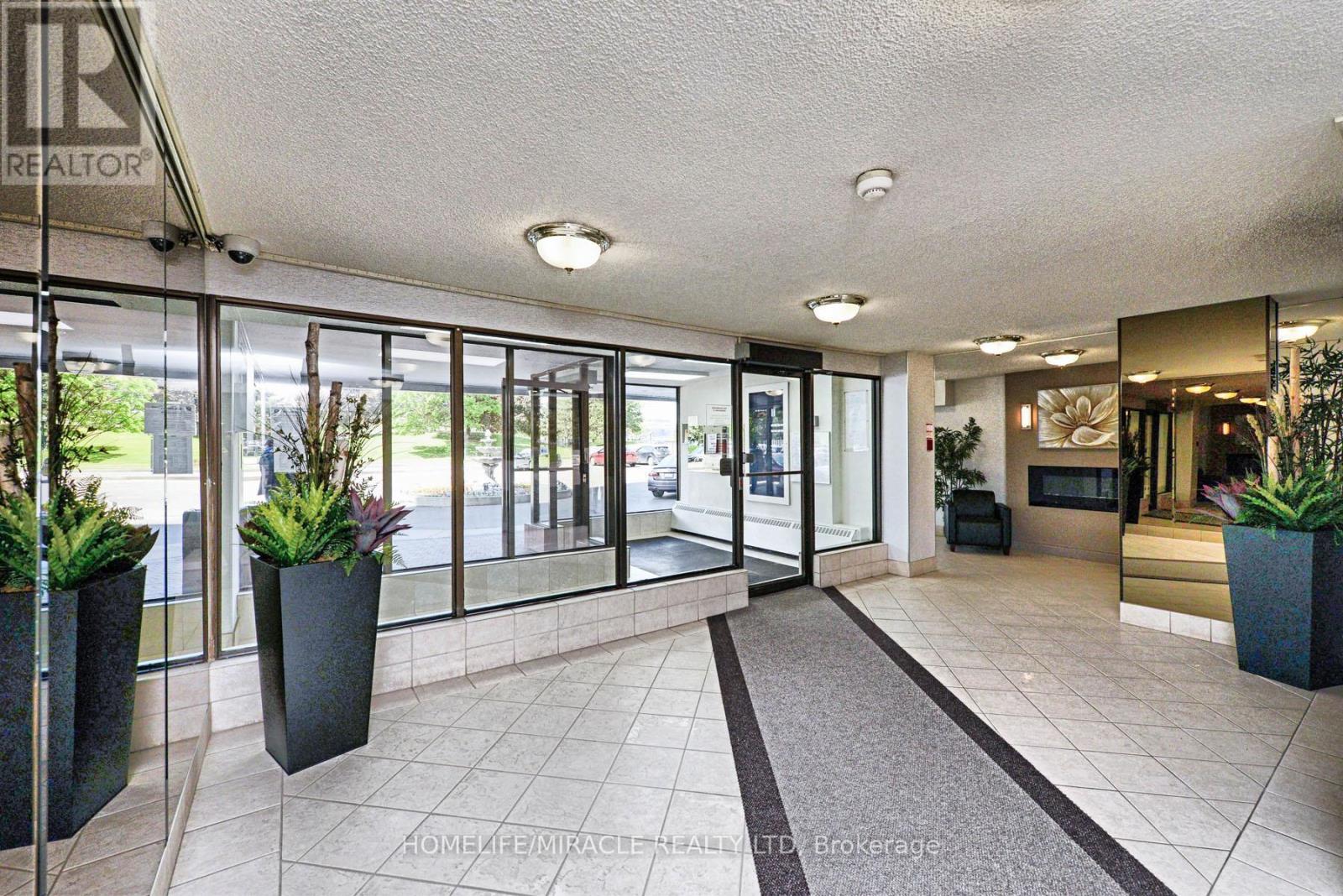 2005 - 18 Knightsbridge Road, Brampton, Ontario  L6T 3X5 - Photo 41 - W12809506