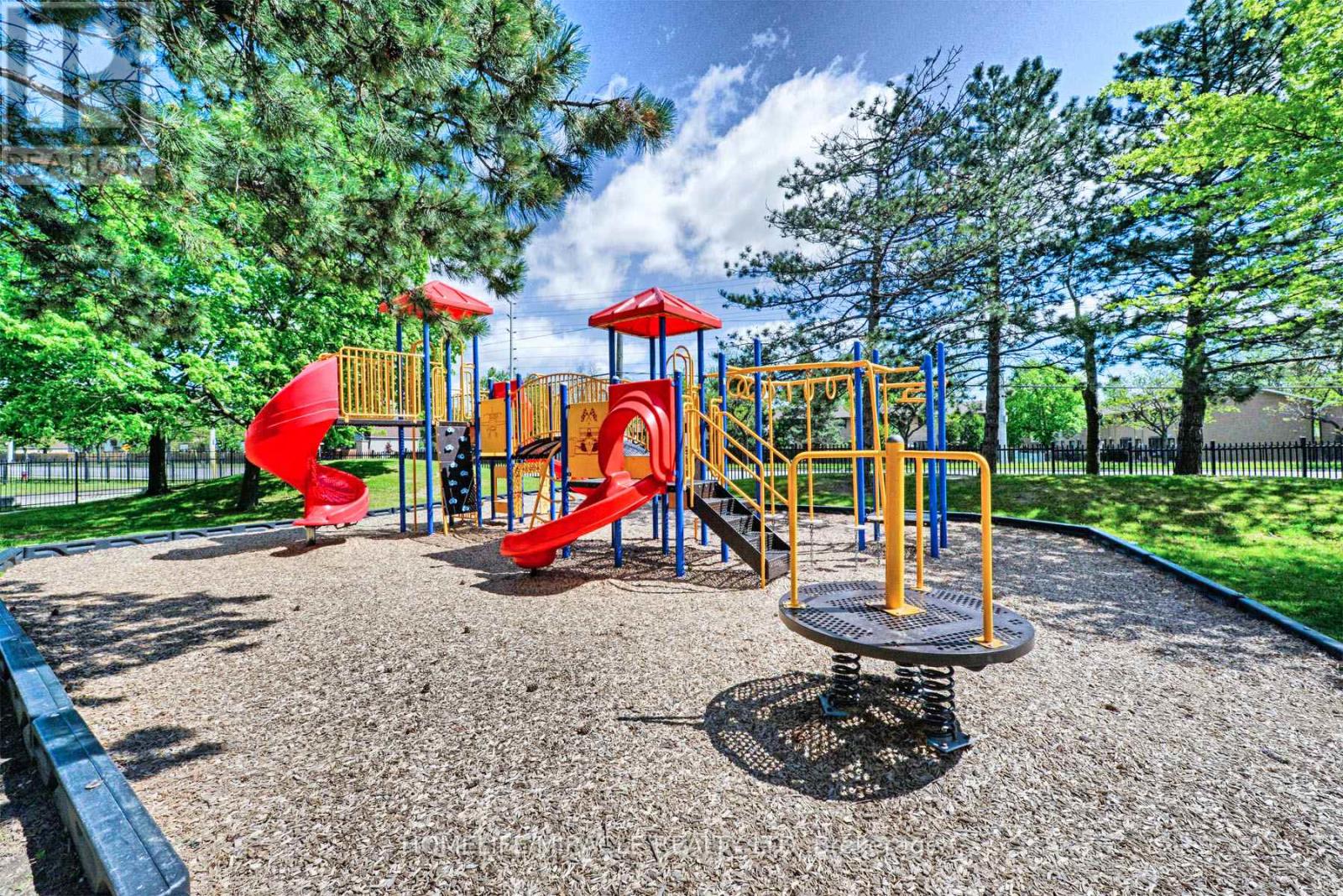 2005 - 18 Knightsbridge Road, Brampton, Ontario  L6T 3X5 - Photo 47 - W12809506