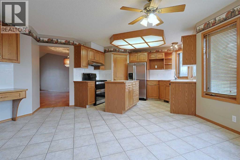 111 Schubert Place Nw, Calgary, Alberta  T3L 1W5 - Photo 11 - A2286116