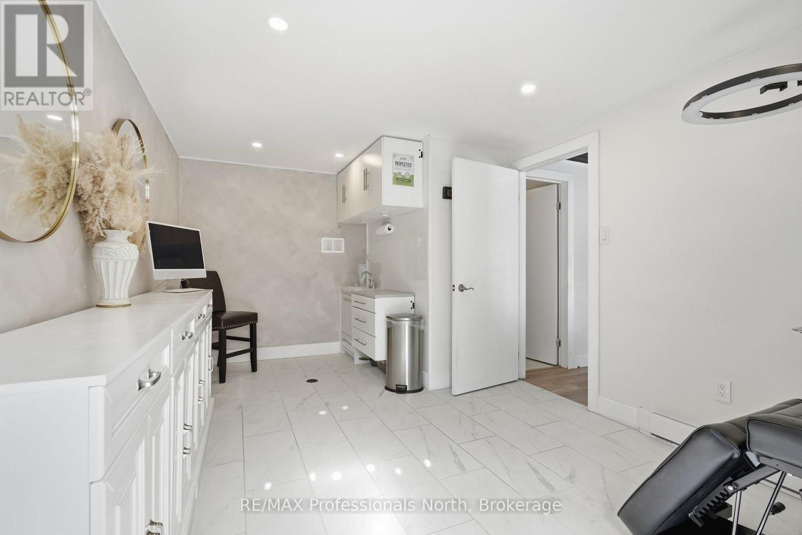 26 Maypark Drive, Bracebridge, Ontario  P1L 1C3 - Photo 23 - X12830124