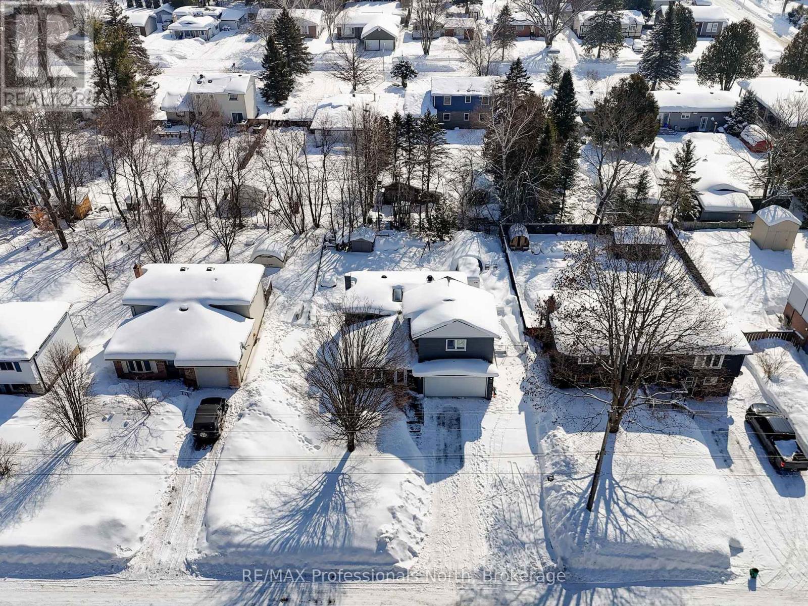 26 Maypark Drive, Bracebridge, Ontario  P1L 1C3 - Photo 5 - X12830124
