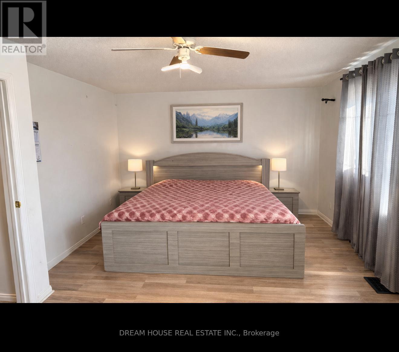 47 Rushmore Crescent, Brampton, Ontario  L6Z 1R1 - Photo 2 - W12820640