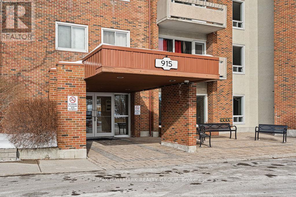 502 - 915 Elmsmere Road, Ottawa, Ontario  K1J 8H8 - Photo 2 - X12830182