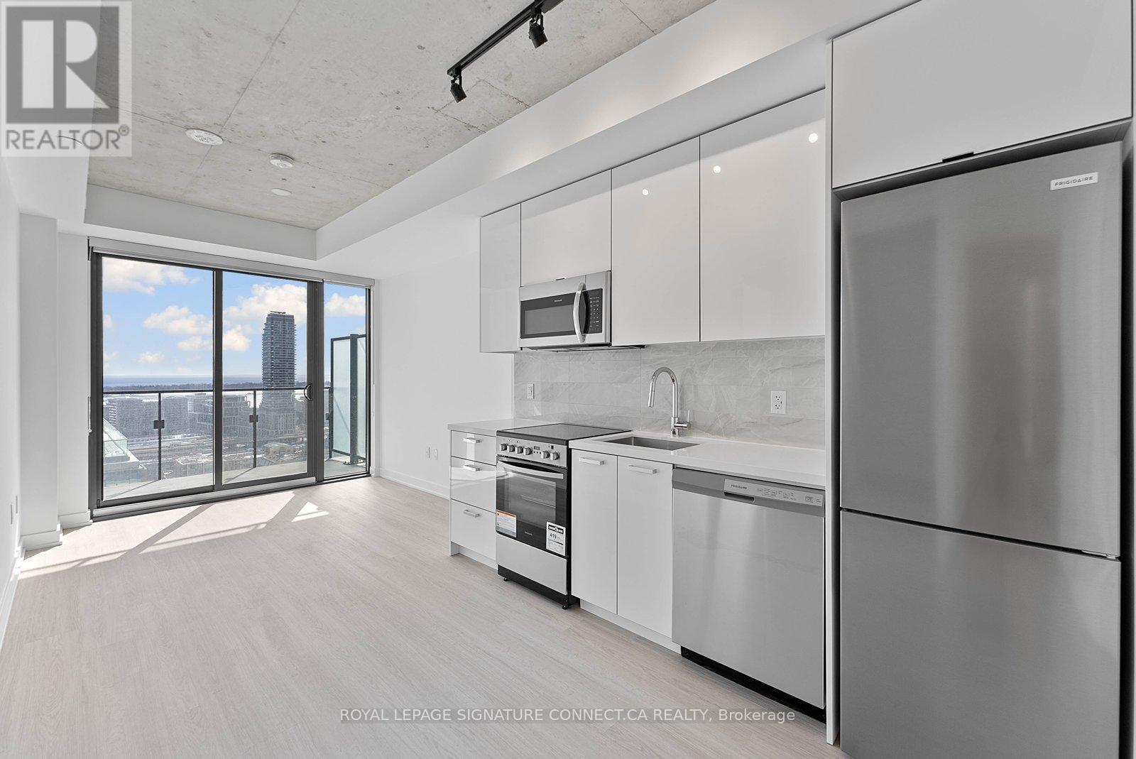 2402 - 284 King Street E, Toronto, Ontario  M5A 1K4 - Photo 3 - C12830166