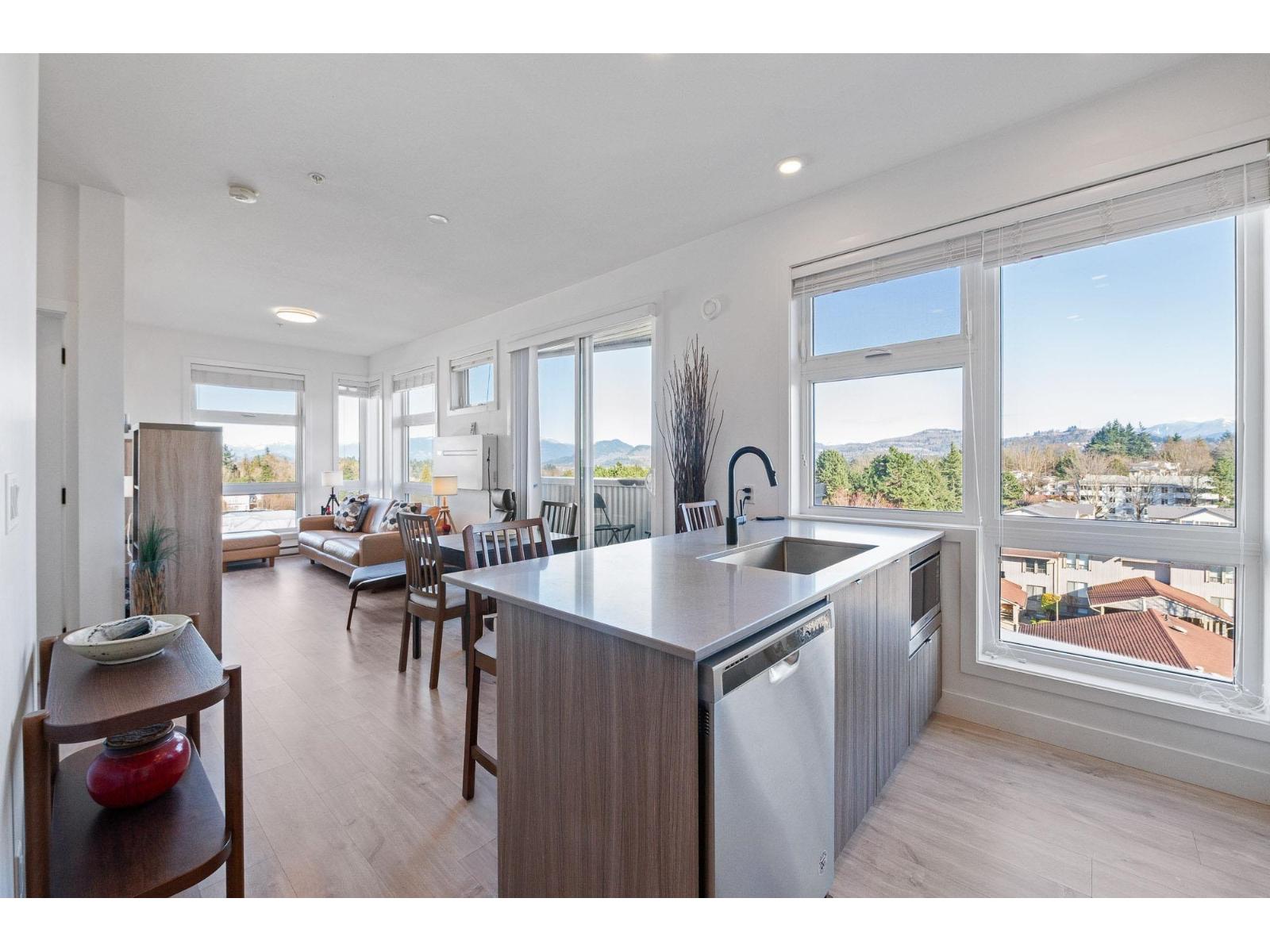 601 32838 Landeau Place, Abbotsford, British Columbia  V2S 0M6 - Photo 4 - R3093498