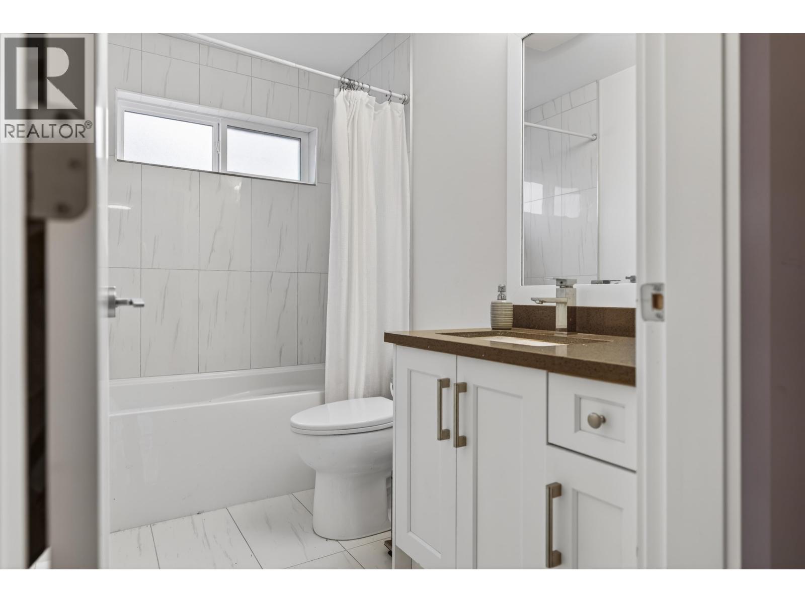 20180 Stanton Avenue, Maple Ridge, British Columbia  V2X 0E4 - Photo 37 - R3086455