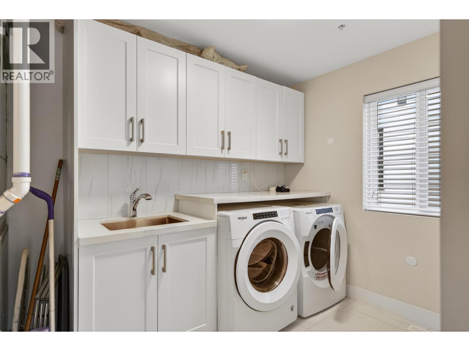 20180 Stanton Avenue, Maple Ridge, British Columbia  V2X 0E4 - Photo 38 - R3086455