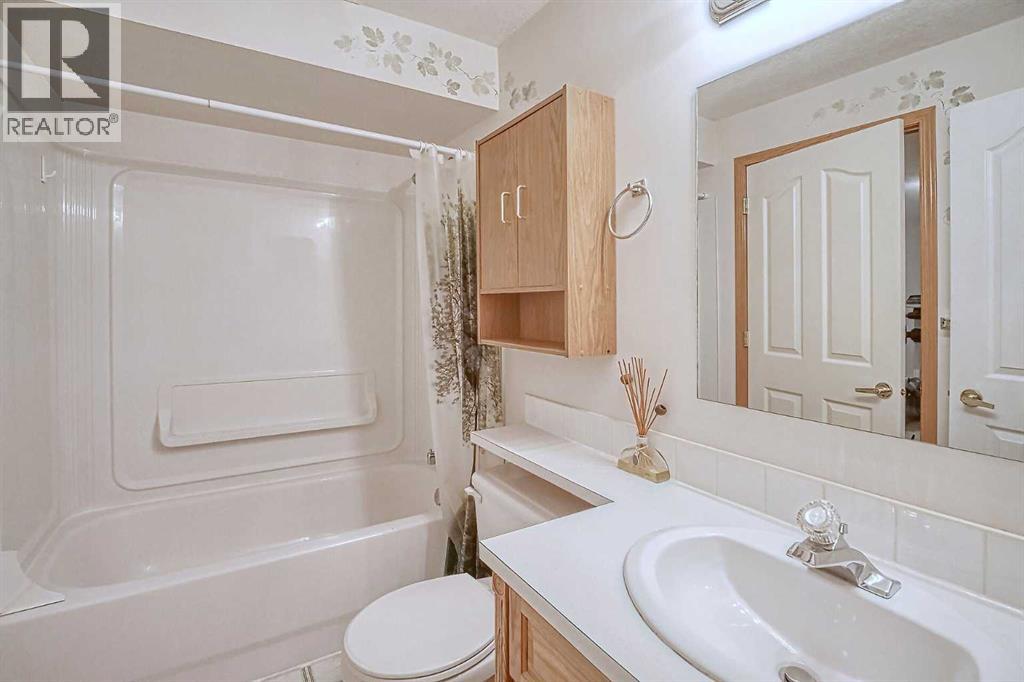 1701 Mossip Avenue, Crossfield, Alberta  T0M 0S0 - Photo 44 - A2289649