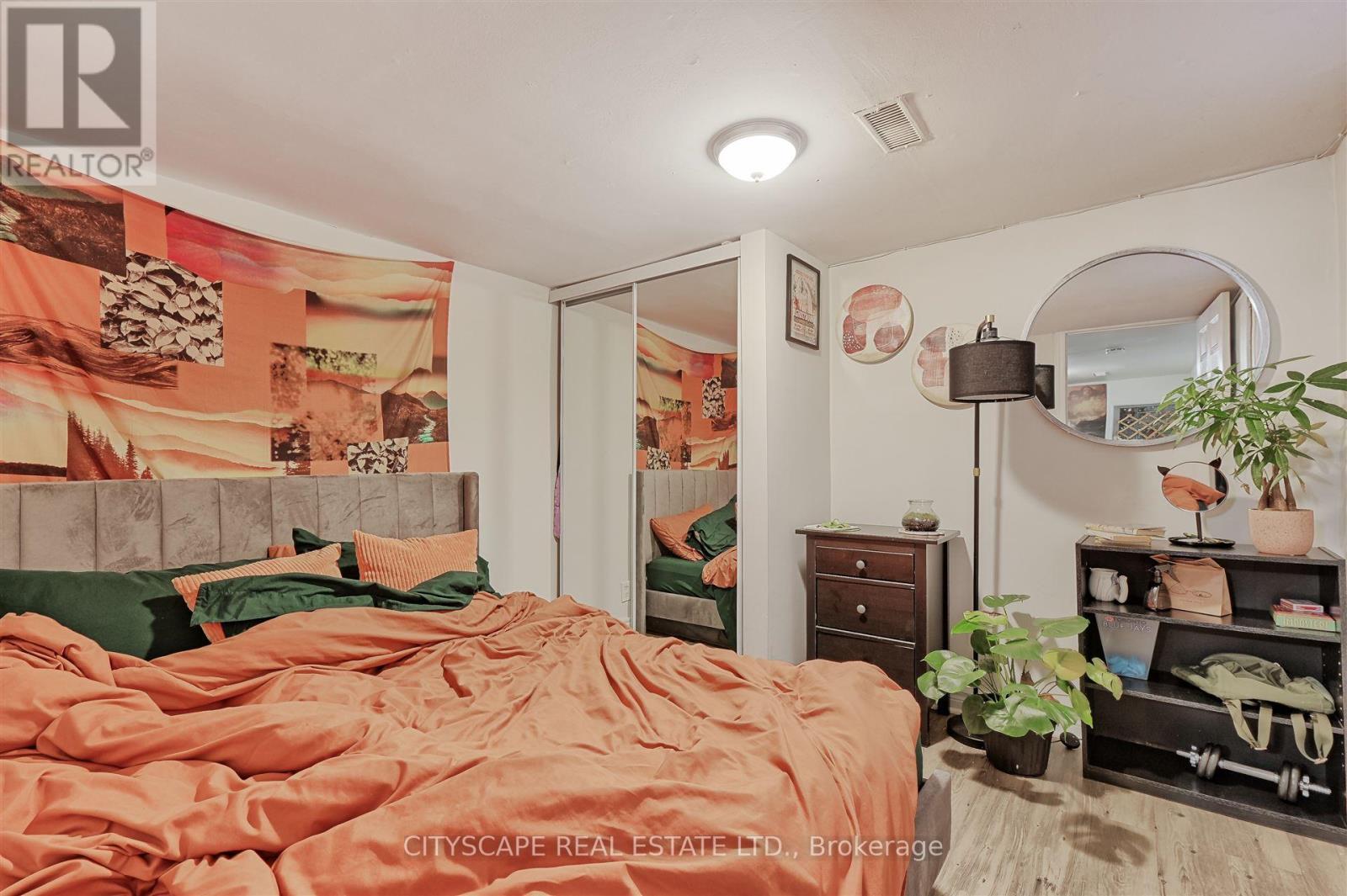 193 Coxwell Avenue, Toronto, Ontario  M4L 3B4 - Photo 4 - E12830184