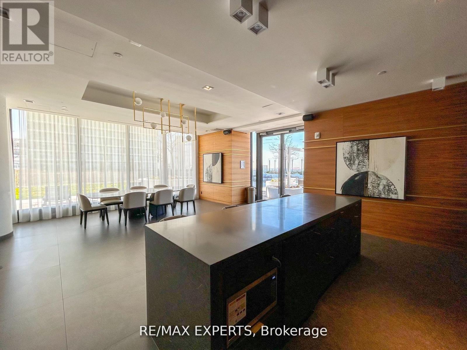 Th05 - 9 Buttermill Avenue W, Vaughan, Ontario  L4K 0M5 - Photo 29 - N12830122