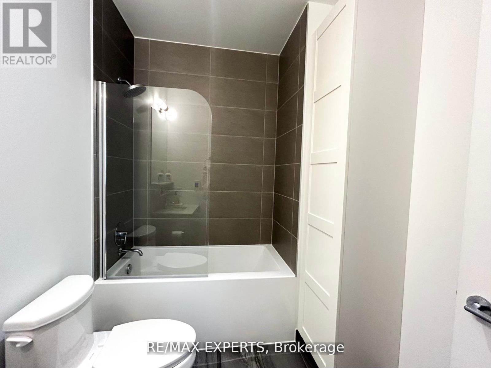 Th05 - 9 Buttermill Avenue W, Vaughan (Vaughan Corporate Centre), Ontario  L4K 0M5 - Photo 19 - N12830208