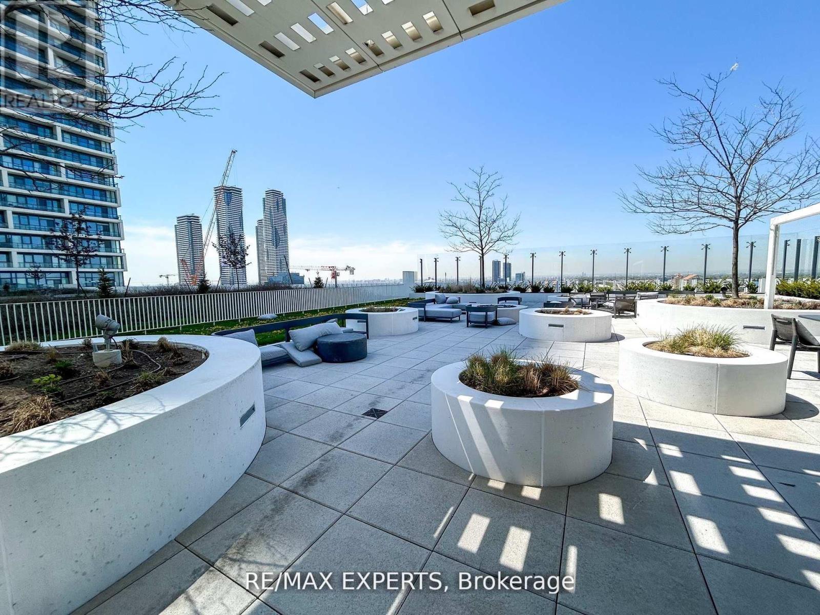 Th05 - 9 Buttermill Avenue W, Vaughan (Vaughan Corporate Centre), Ontario  L4K 0M5 - Photo 23 - N12830208