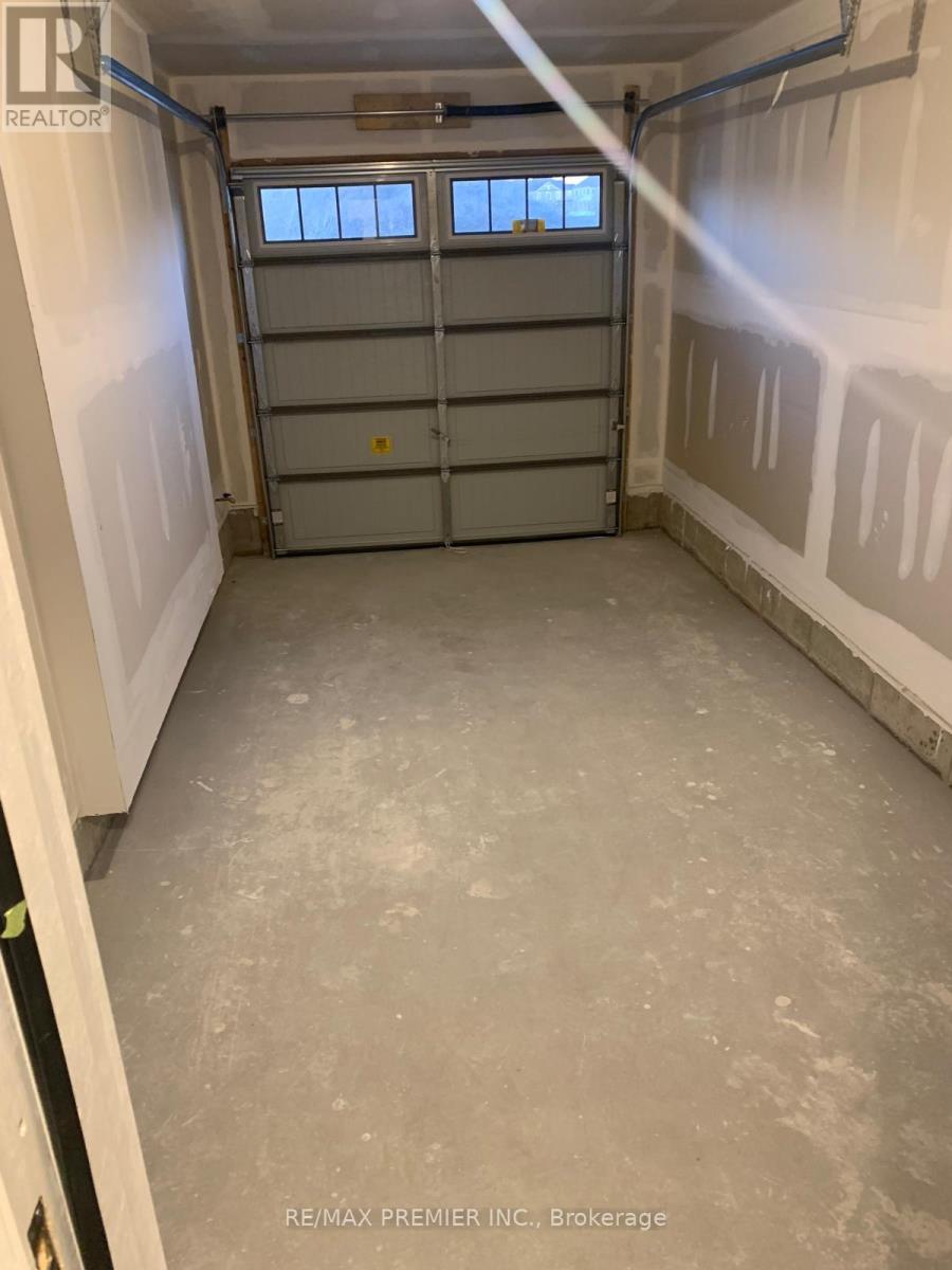 72 West Oak Trail, Barrie, Ontario  L9J 0K8 - Photo 10 - S12830186