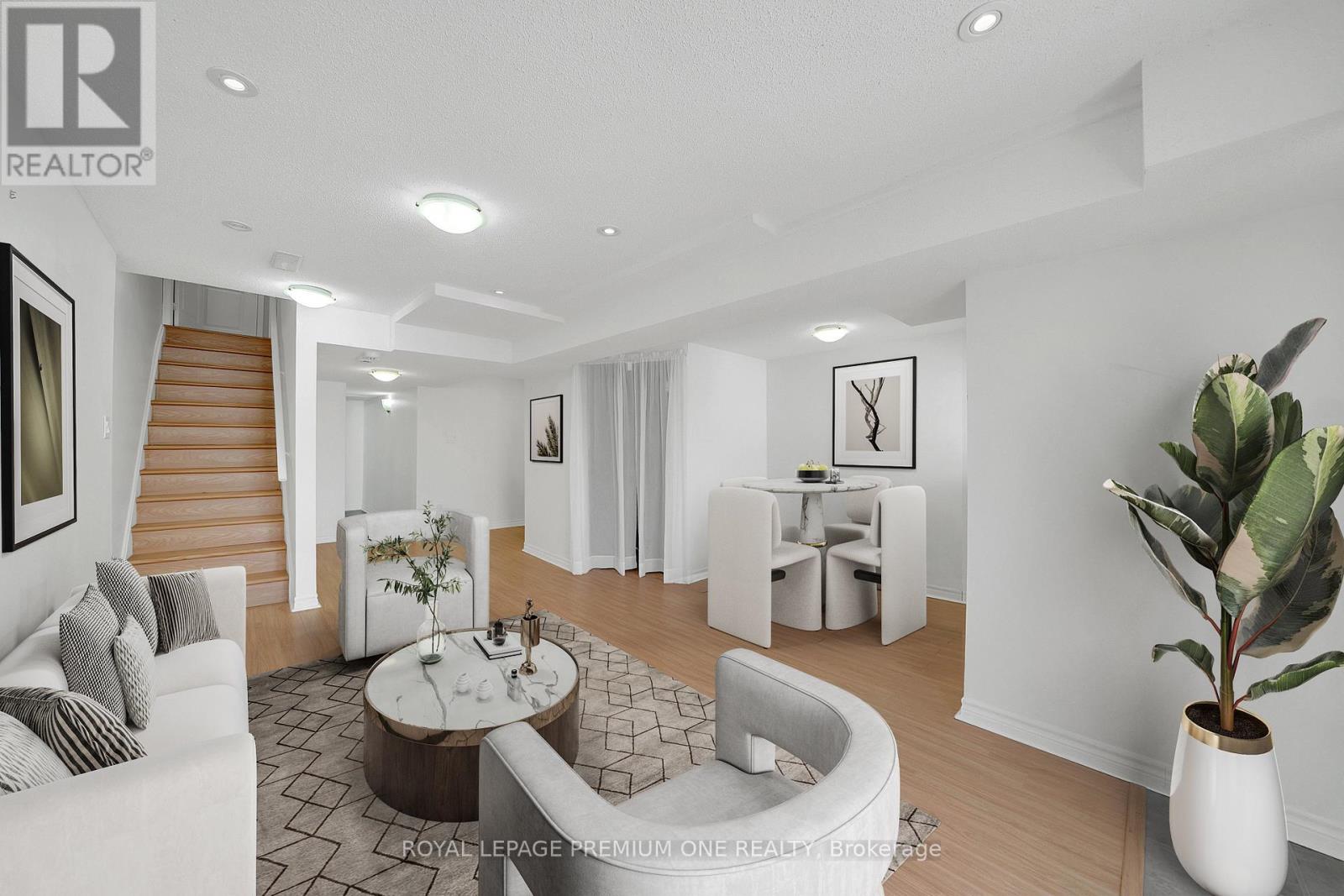 13 Summitridge Court, Brampton, Ontario  L6P 2E5 - Photo 12 - W12830158