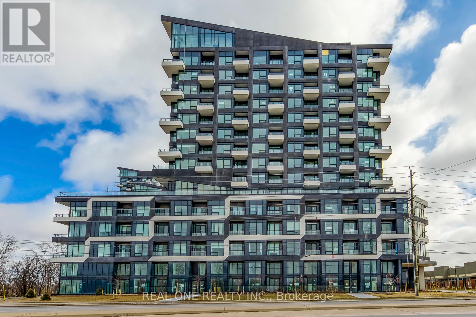 911 - 2489 Taunton Road, Oakville, Ontario  L6H 3R9 - Photo 1 - W12830168