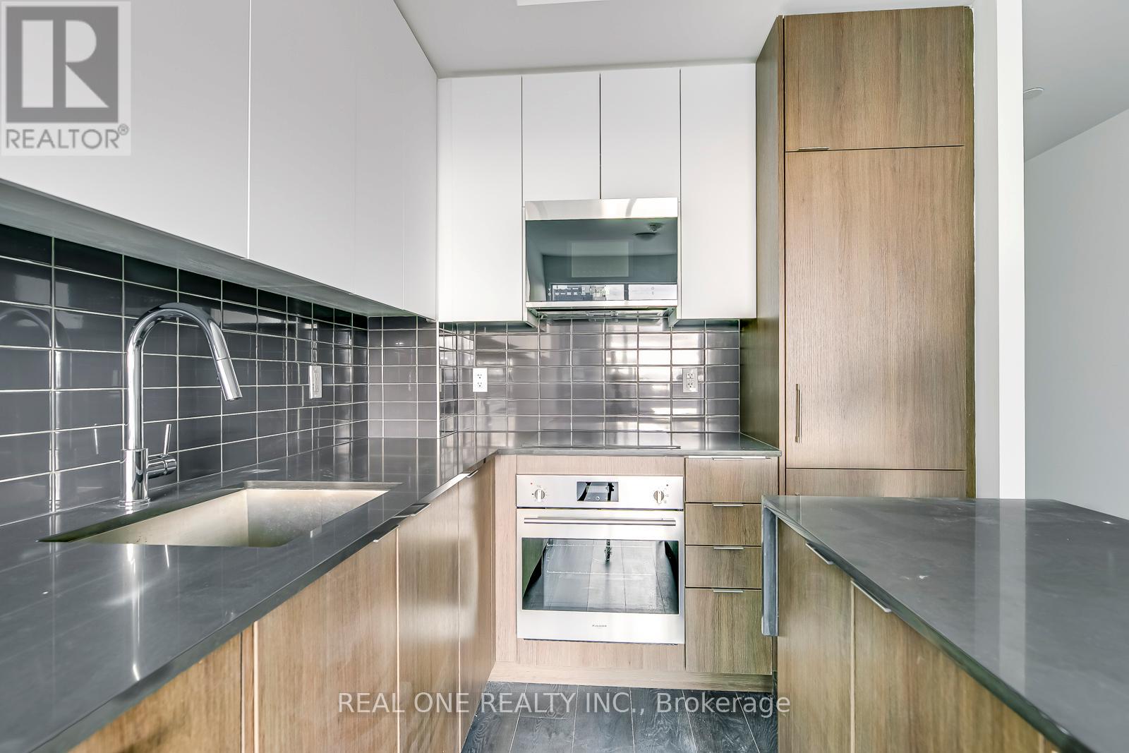 911 - 2489 Taunton Road, Oakville, Ontario  L6H 3R9 - Photo 8 - W12830168