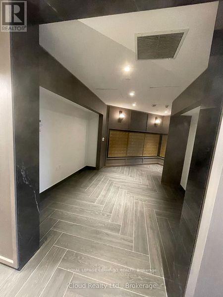 835 - 395 Dundas Street, Oakville, Ontario  L6M 4M2 - Photo 22 - W12830180