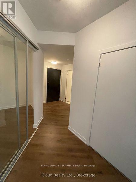 835 - 395 Dundas Street, Oakville, Ontario  L6M 4M2 - Photo 8 - W12830180