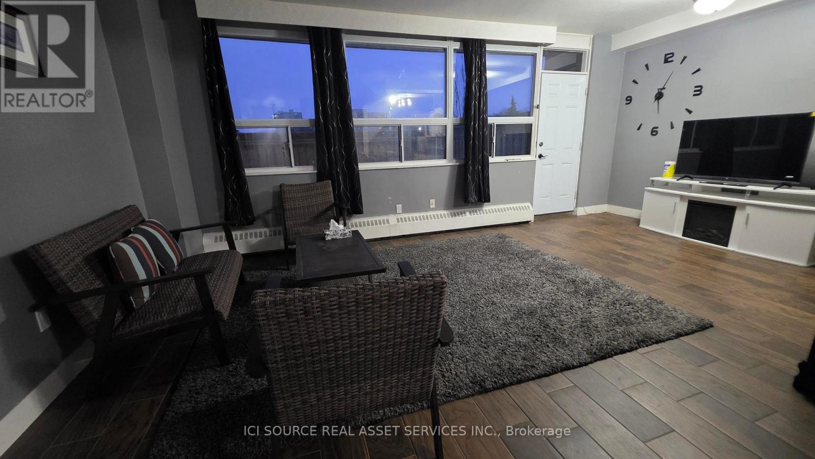 21 - 15 Nicklaus Drive, Hamilton, Ontario  L8K 5J5 - Photo 4 - X12830170