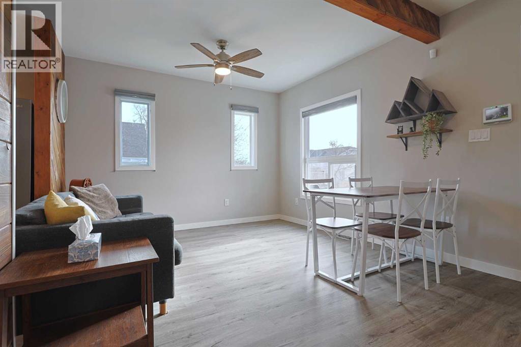 18 Maple Street, Okotoks, Alberta  T1S 1J6 - Photo 10 - A2284740