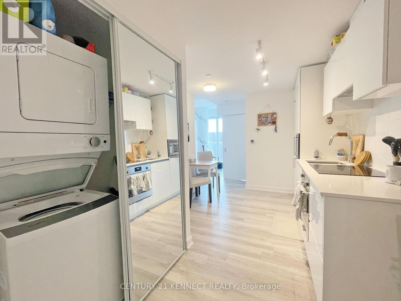 3212 - 230 Simcoe Street, Toronto, Ontario  M5T 1T4 - Photo 9 - C12708648