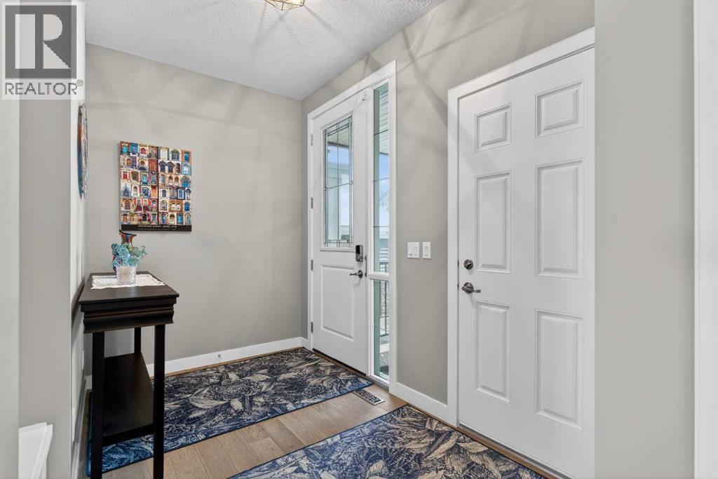 188 Sunrise Common, Cochrane, Alberta  T4C 2R9 - Photo 5 - A2281568