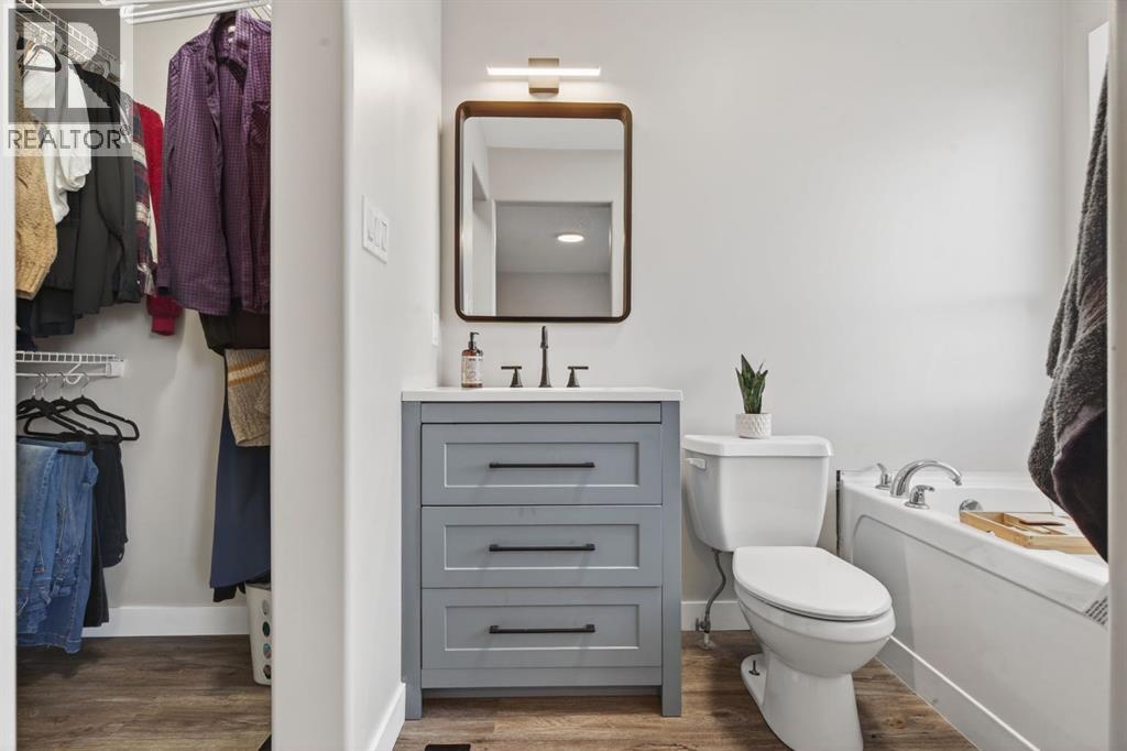 43 Drake Landing Common, Okotoks, Alberta  T1S 2M4 - Photo 39 - A2288346