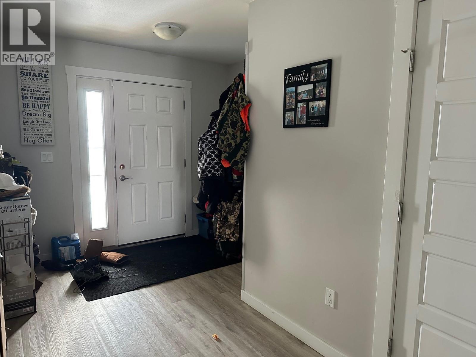 8142 87 Avenue, Fort St. John, British Columbia  V1J 0M5 - Photo 2 - R3094069