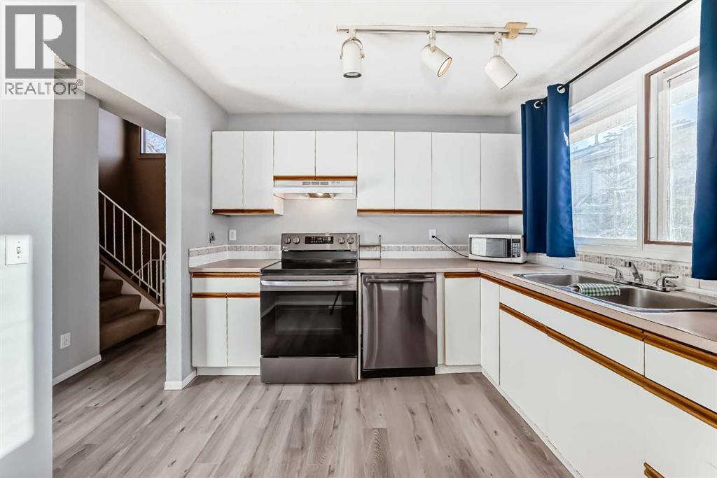 20, 123 Queensland Drive Se, Calgary, Alberta  T2J 5J4 - Photo 5 - A2272201