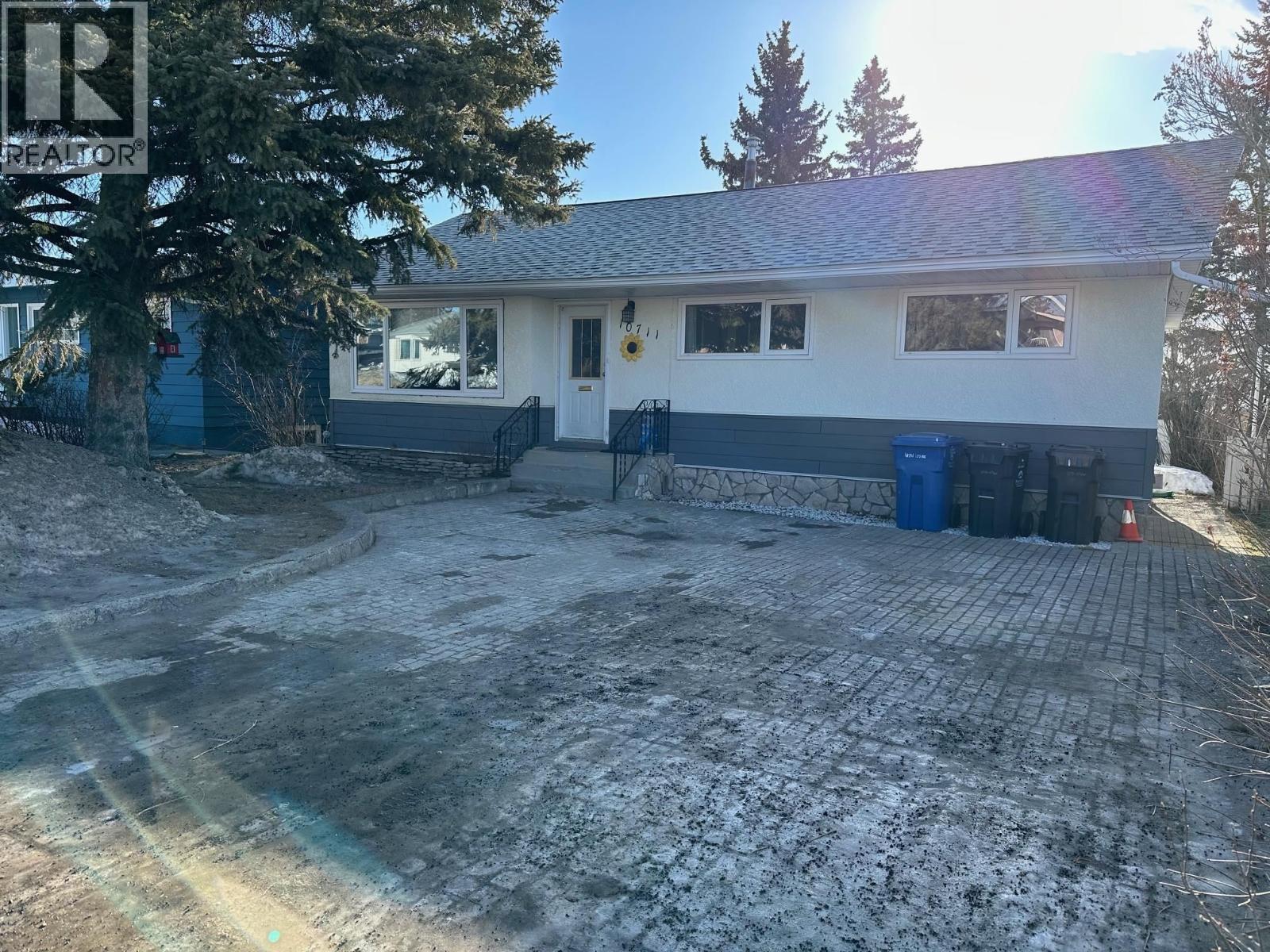 10711 103 AVENUE, Fort St. John, British Columbia