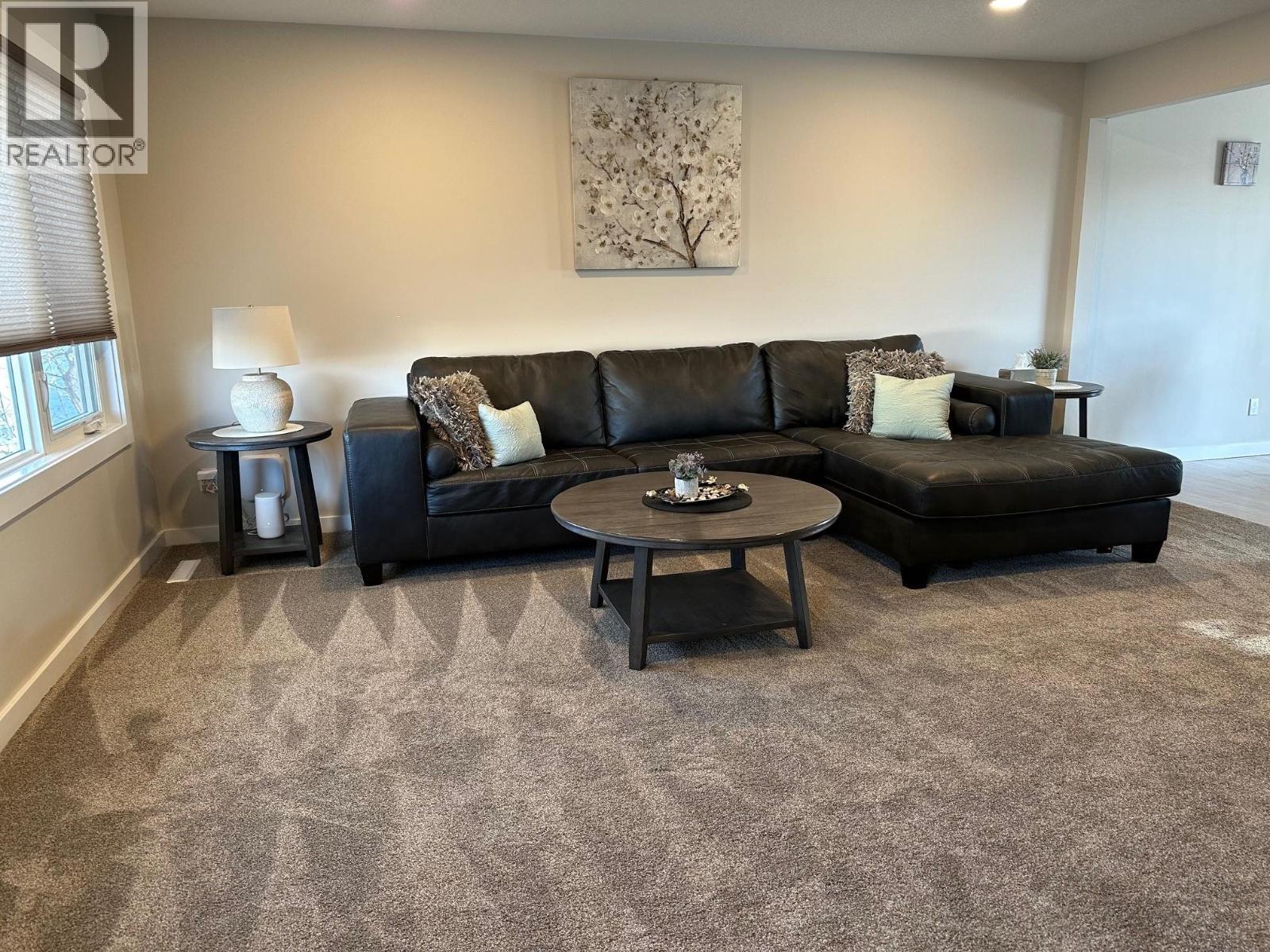 10711 103 Avenue, Fort St. John, British Columbia  V1J 2J2 - Photo 9 - R3052015