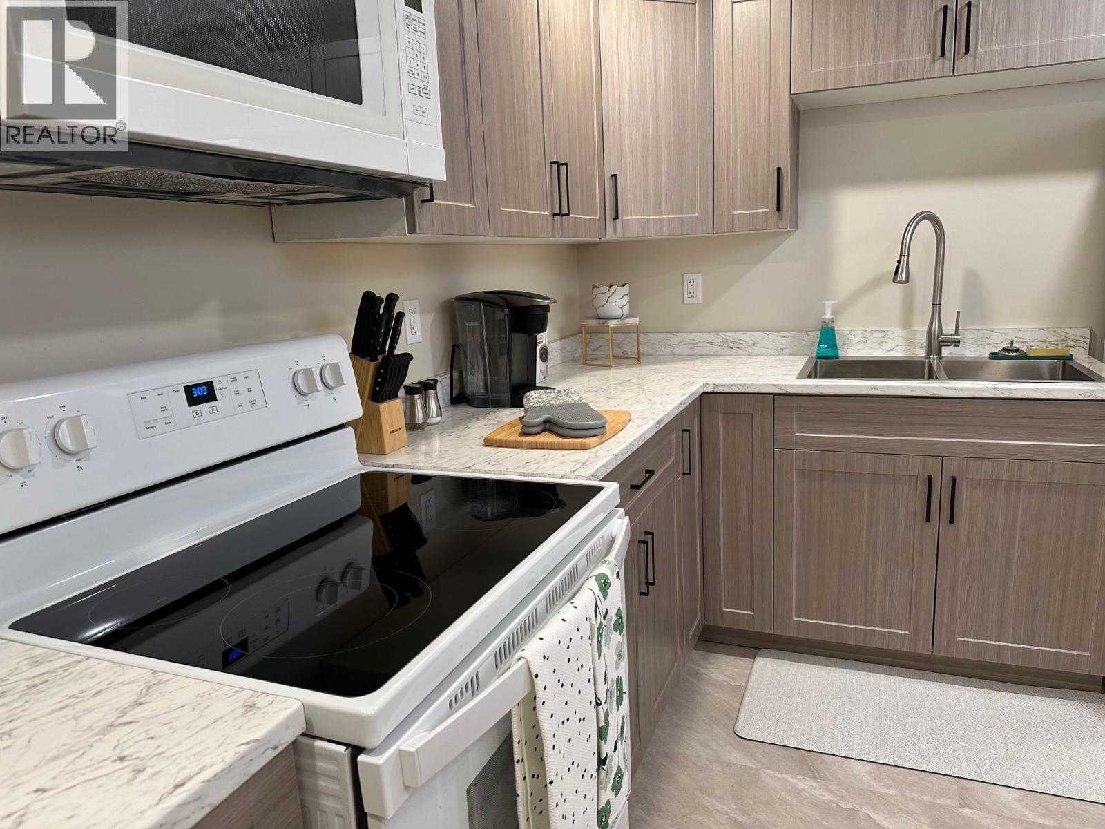 10711 103 Avenue, Fort St. John, British Columbia  V1J 2J2 - Photo 18 - R3052015