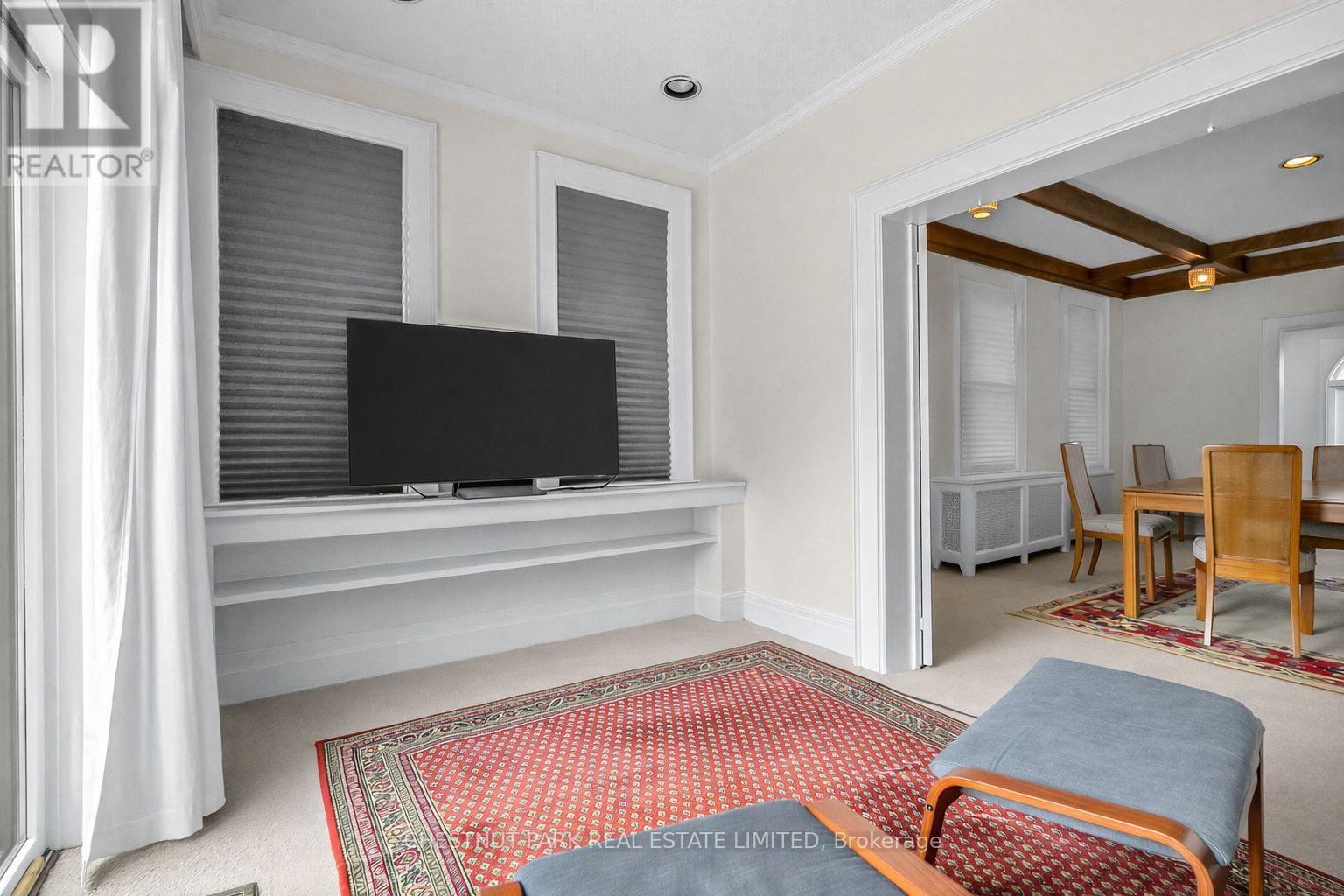 9 Maclennan Avenue, Toronto, Ontario  M4W 2Y4 - Photo 12 - C12830234