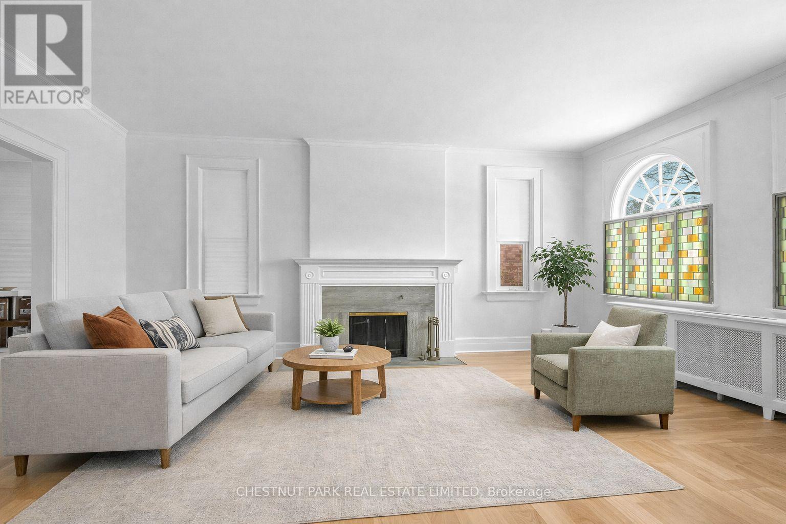 9 Maclennan Avenue, Toronto, Ontario  M4W 2Y4 - Photo 6 - C12830234